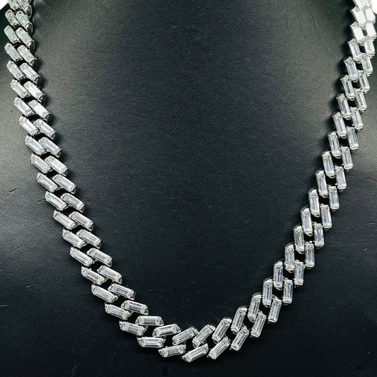 Luxury Baguette-Cut Iced Chain Necklace – Diamond Shine Edition
