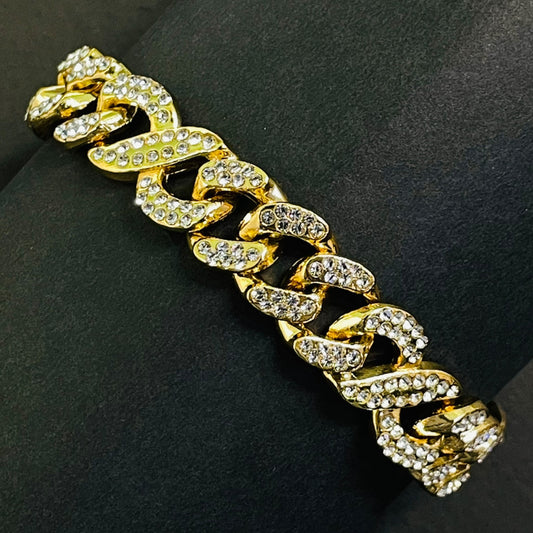 Iced Out Gold Cuban Link Bracelet – Luxurious Bling Chain for Bold Style
